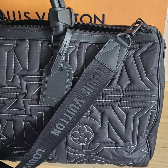 LOUIS VUITTON Embroidered Keepall Bandouliere 50 Black LIMITED Edition - Picture 8 of 16